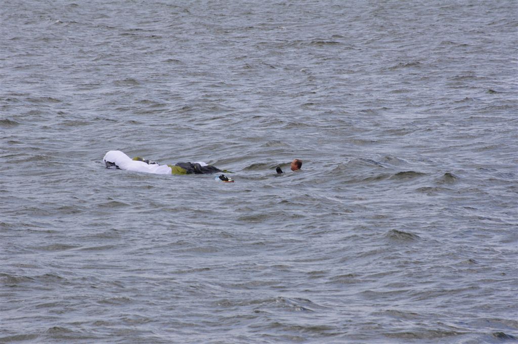 qui ride en caisson ouvert sur l'eau ??? IMGP0911